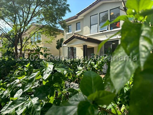 Exclusive Home - Bella Casa en Panamá Pacífico